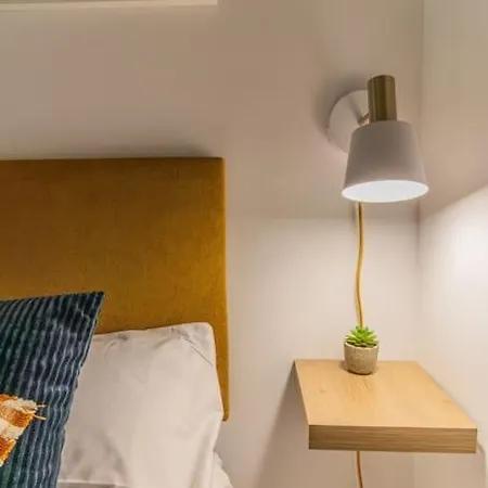 Modern Comfort In The Heart Of Zaragoza