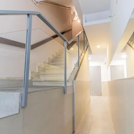 Daire Modern Comfort In The Heart Of