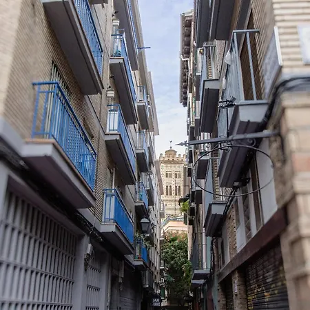 Modern Comfort In The Heart Of شقة *