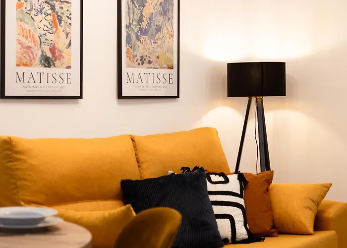 Modern Comfort In The Heart Of Zaragoza